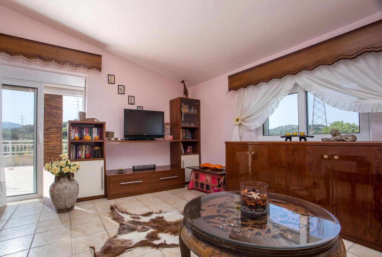 Вилла Laylande House Теологос Экстерьер фото